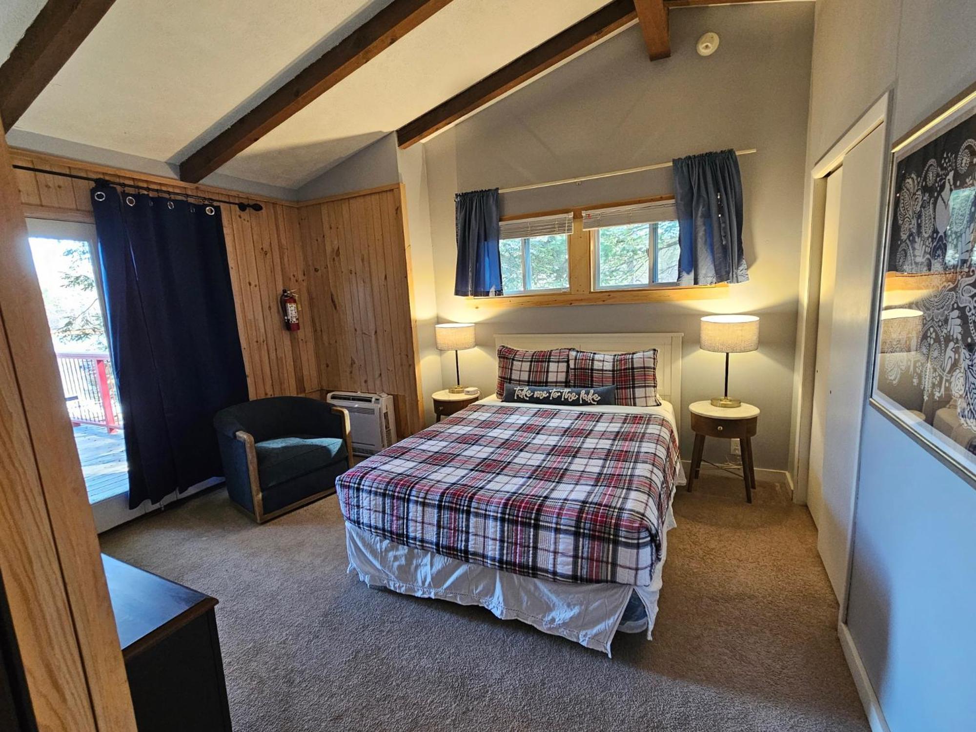 Boundary Waters Resort & Marina ハイアワシー エクステリア 写真