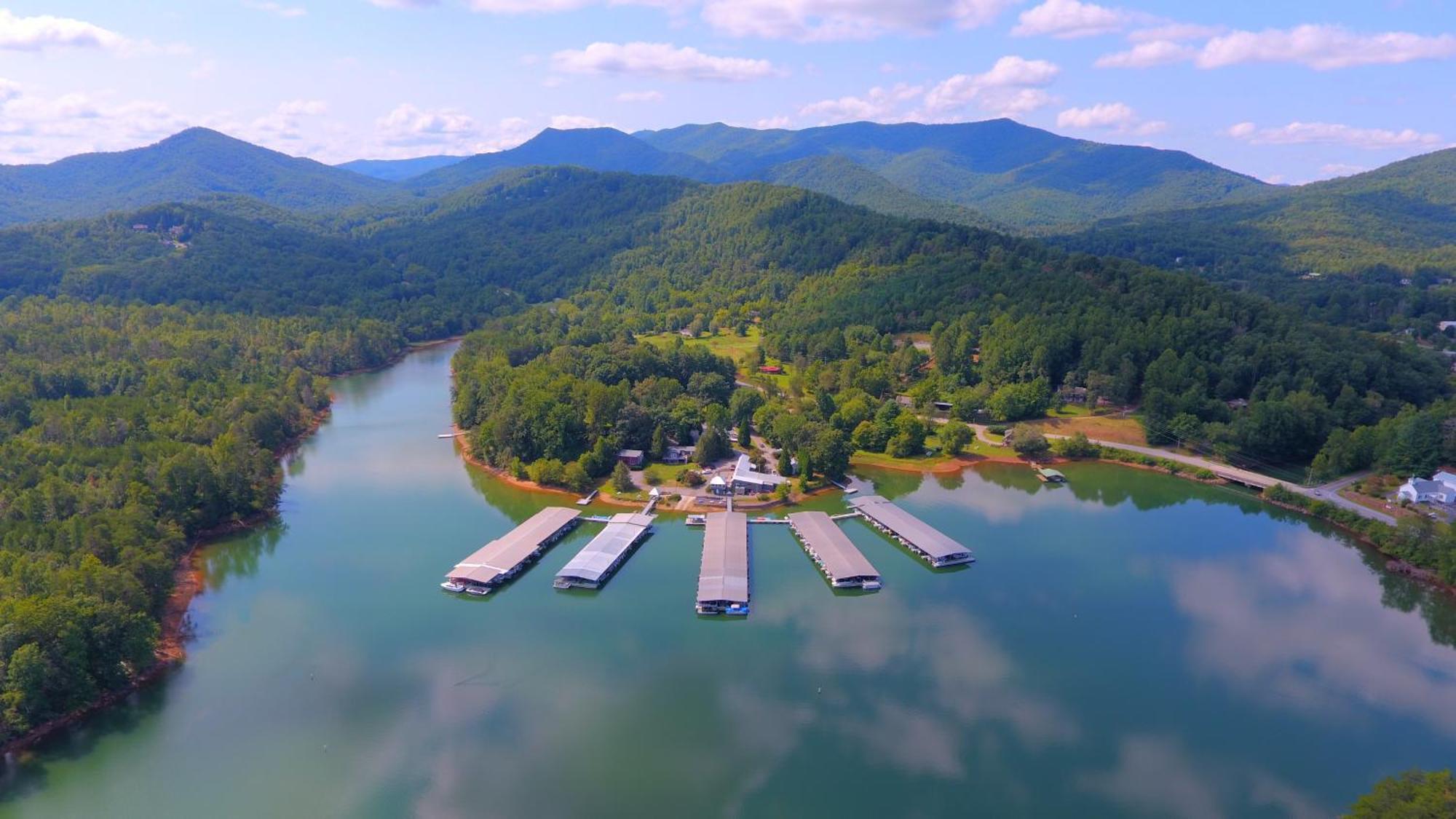 Boundary Waters Resort & Marina ハイアワシー エクステリア 写真