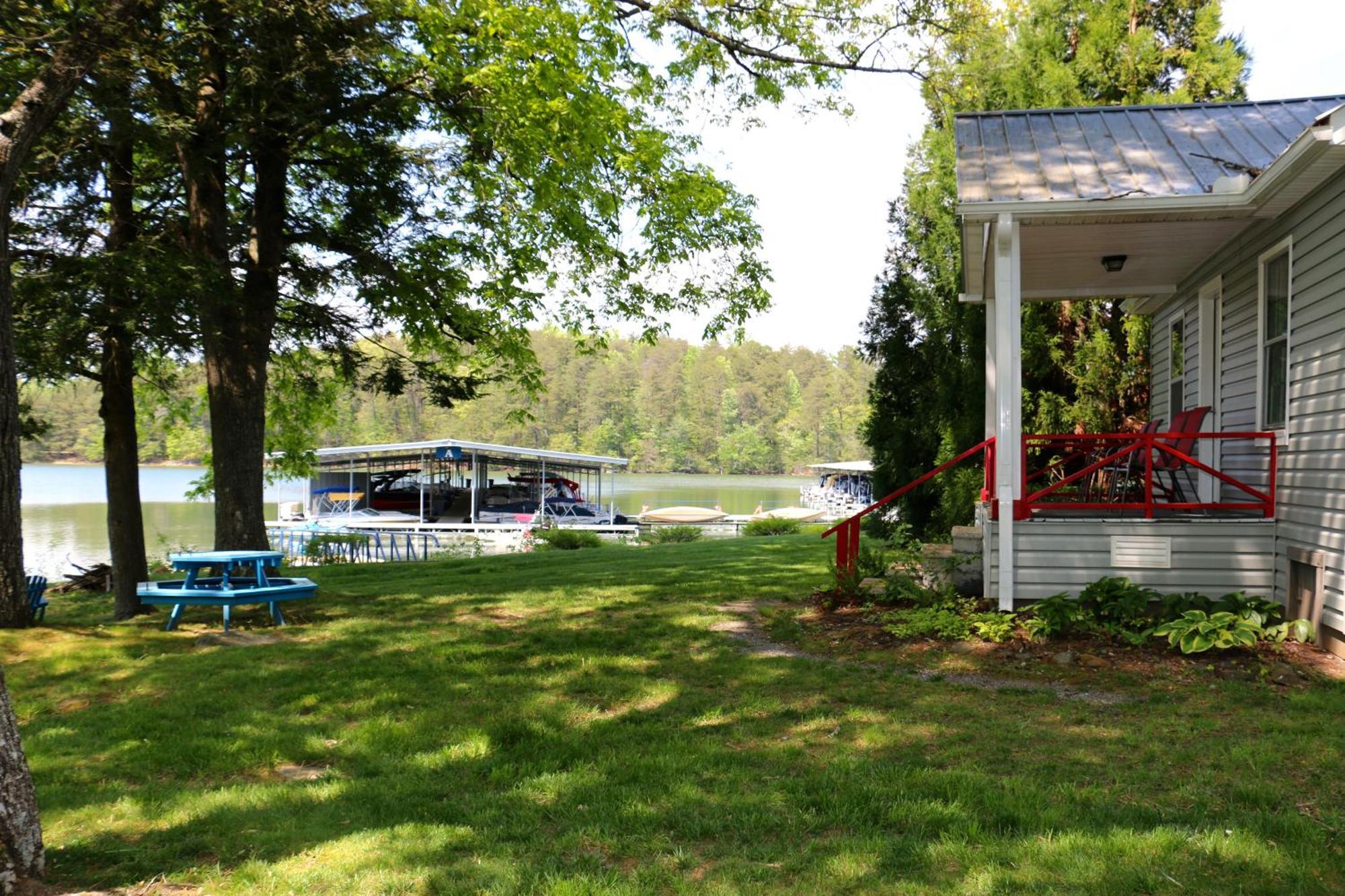 Boundary Waters Resort & Marina ハイアワシー エクステリア 写真