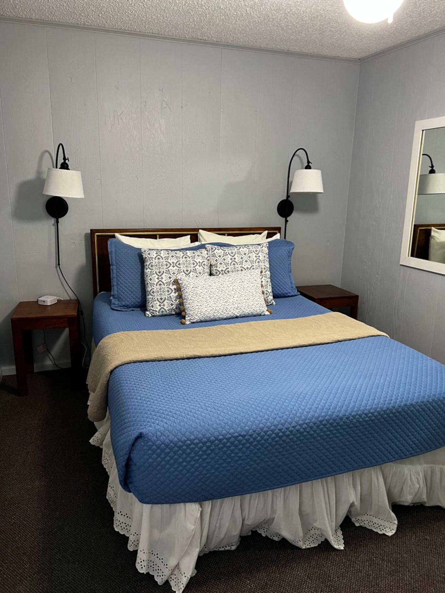 Boundary Waters Resort & Marina ハイアワシー エクステリア 写真