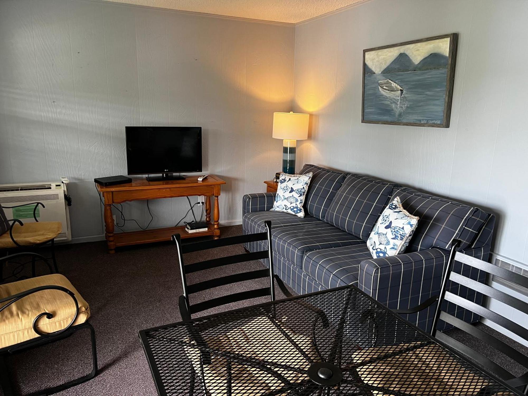 Boundary Waters Resort & Marina ハイアワシー エクステリア 写真