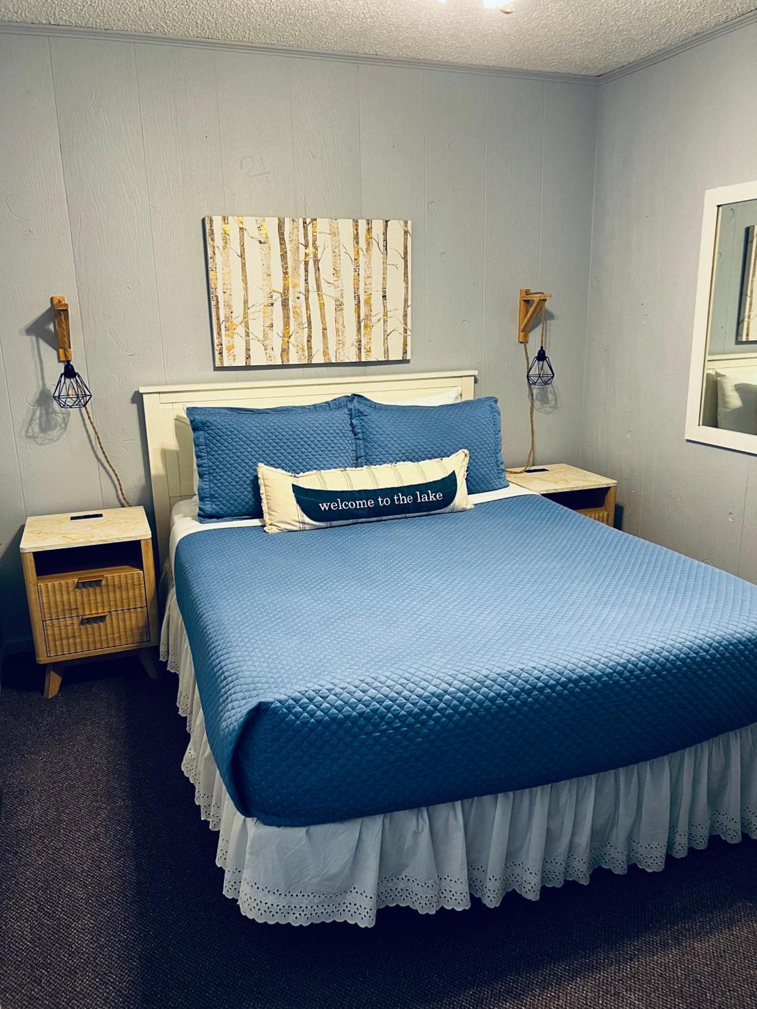 Boundary Waters Resort & Marina ハイアワシー エクステリア 写真